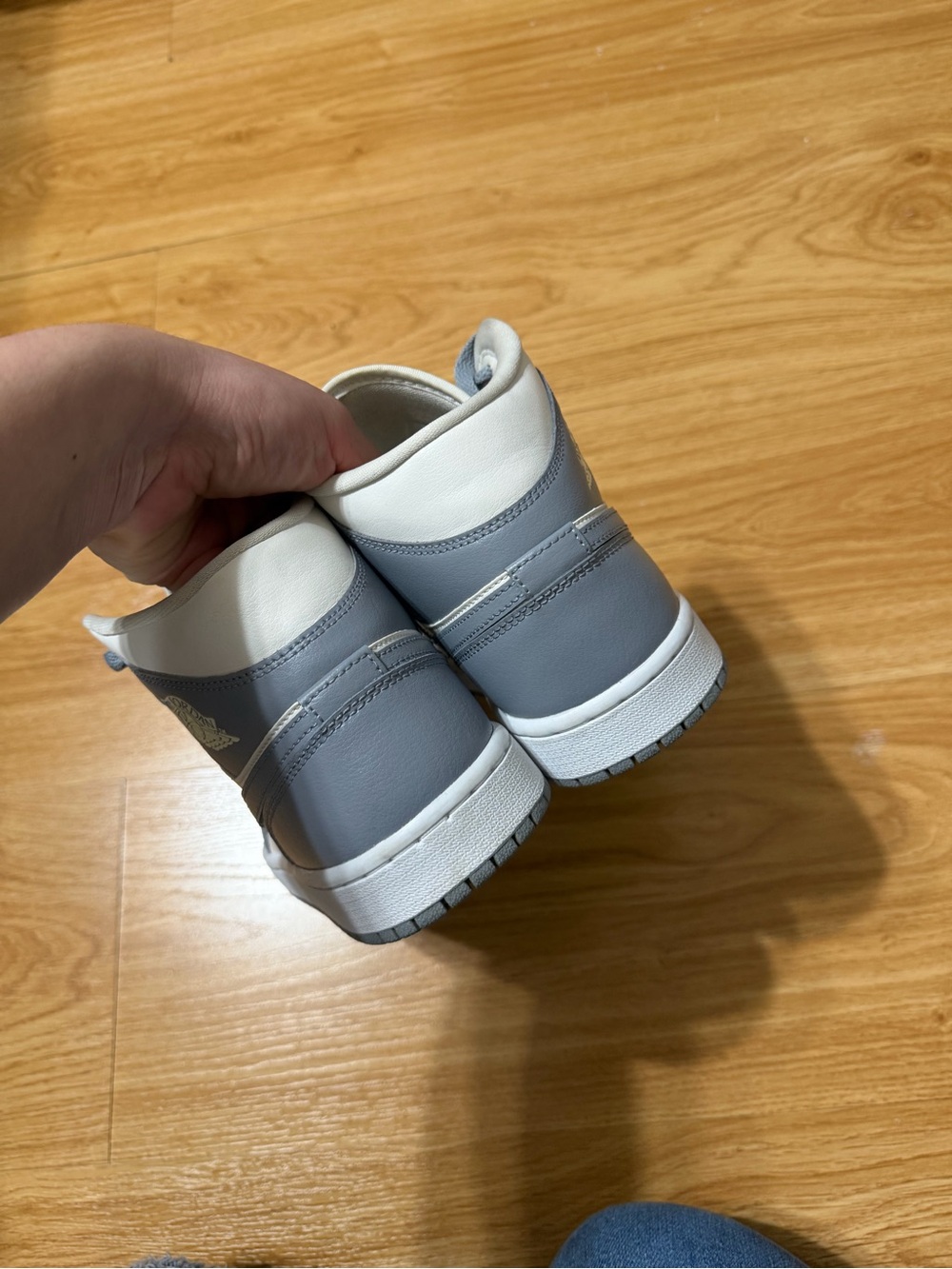 Jordan 1 - Picture 6 of 8